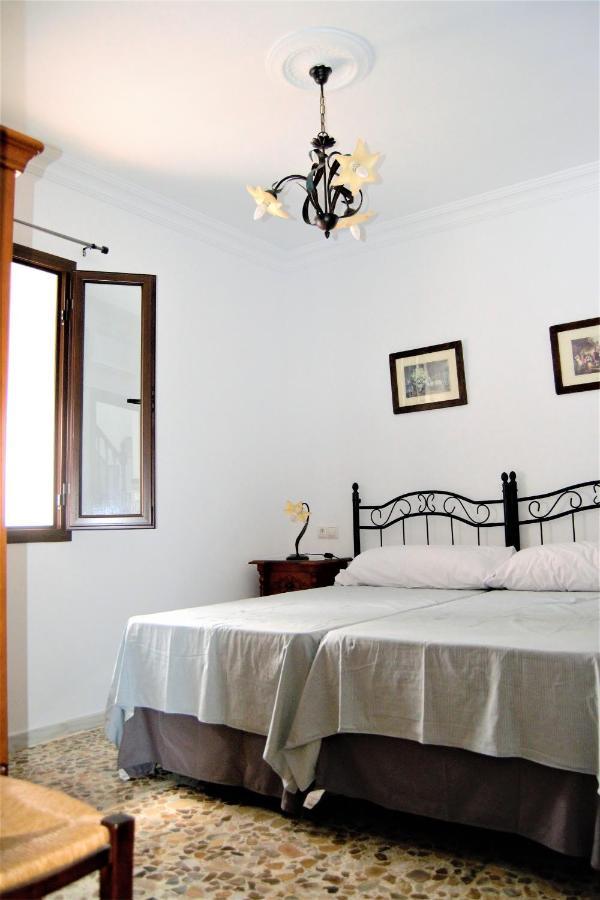 Apartamento Doble Vacacional Carmona Bagian luar foto